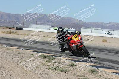 media/Oct-30-2025-Racers Edge (Thu) [[dabbdaf680]]/3-B Group/Session 3 (Turn 15 Inside)/